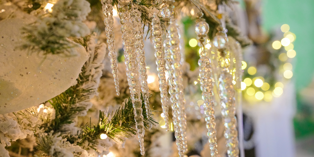 hanging icicle spray