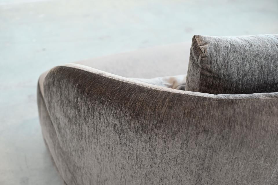 LOUNGE CHAIR MOCHA BEAN