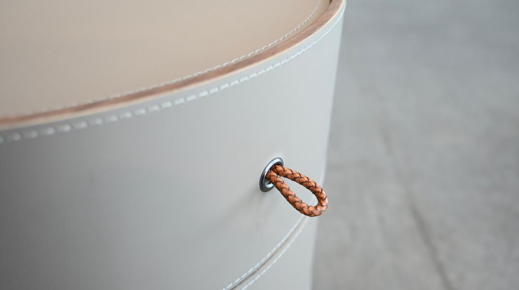 NERU ROUND SIDE TABLE