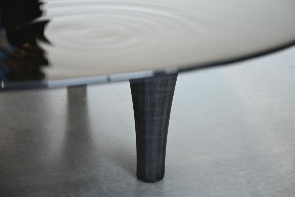 HELI DINING TABLE