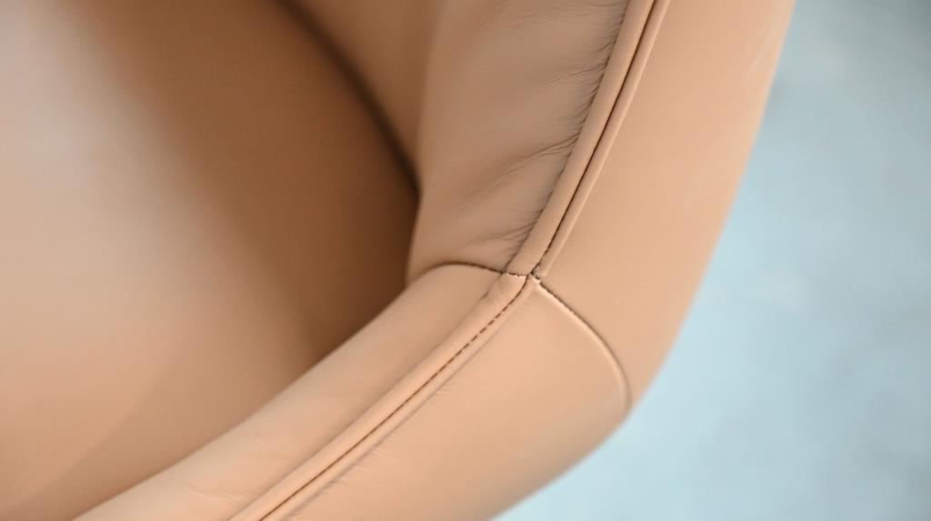GIULIA SWIVEL 360, AUTO-RETURN DINING CHAIR