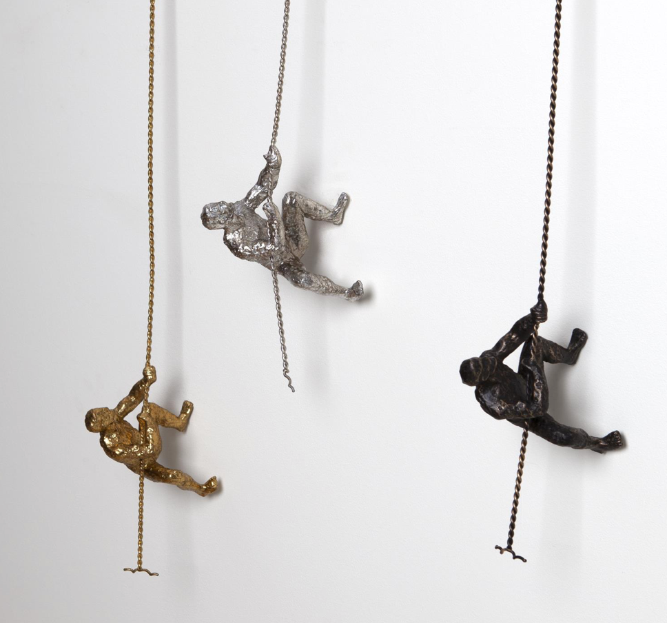CLIMBING MAN-WALL MOUNTED-BRONZE