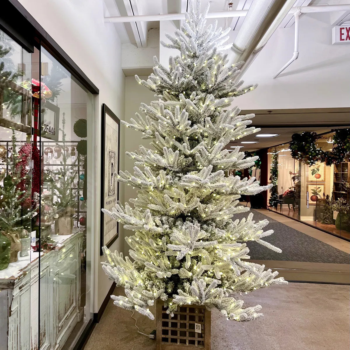 Flock Balsam Fir Tree 10',2254 Tips, 1300 Lights